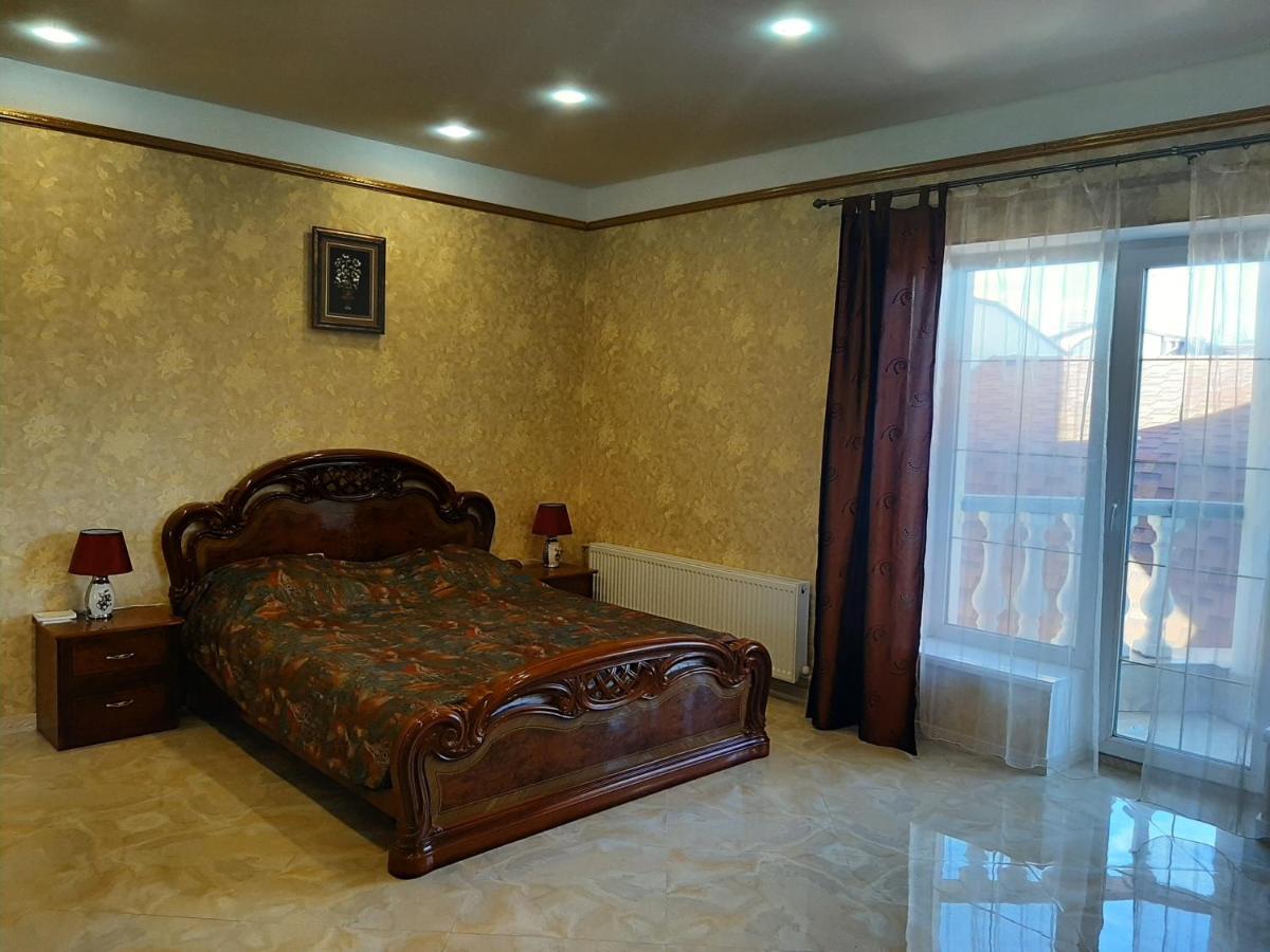 Appartement Аппартаменты С Балконом à Odessa Extérieur photo